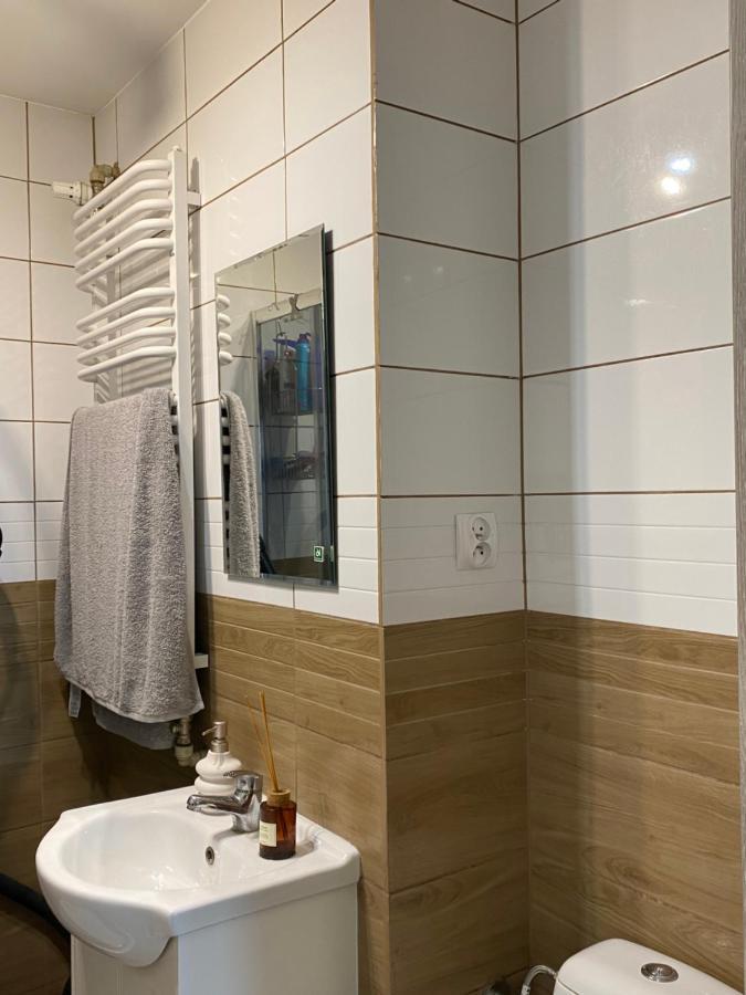 M&B Pokoj Przy Rondzie Daszynskiego Varşovia Exterior foto